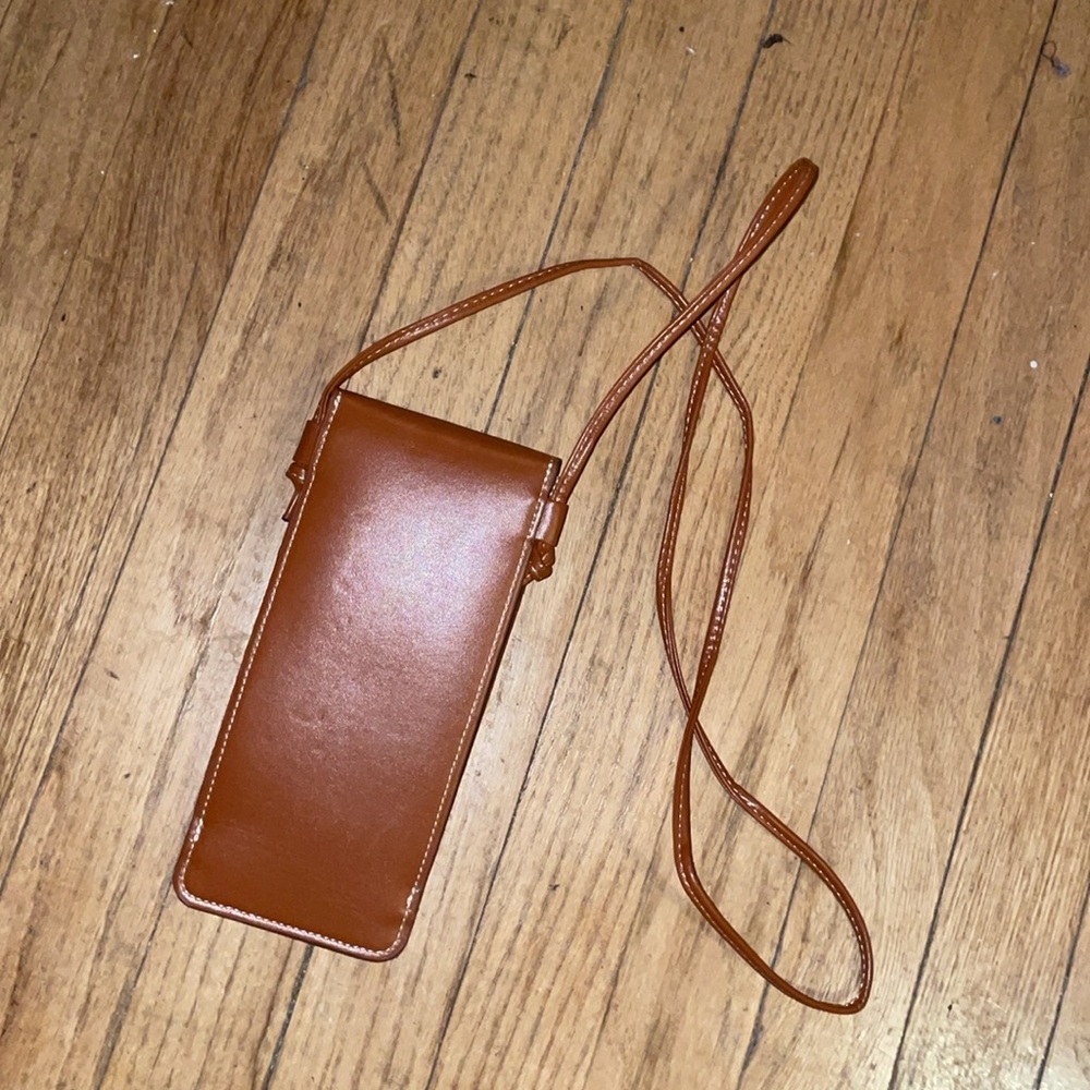 Celine crossbody sunglasses case - Picture 4 of 9